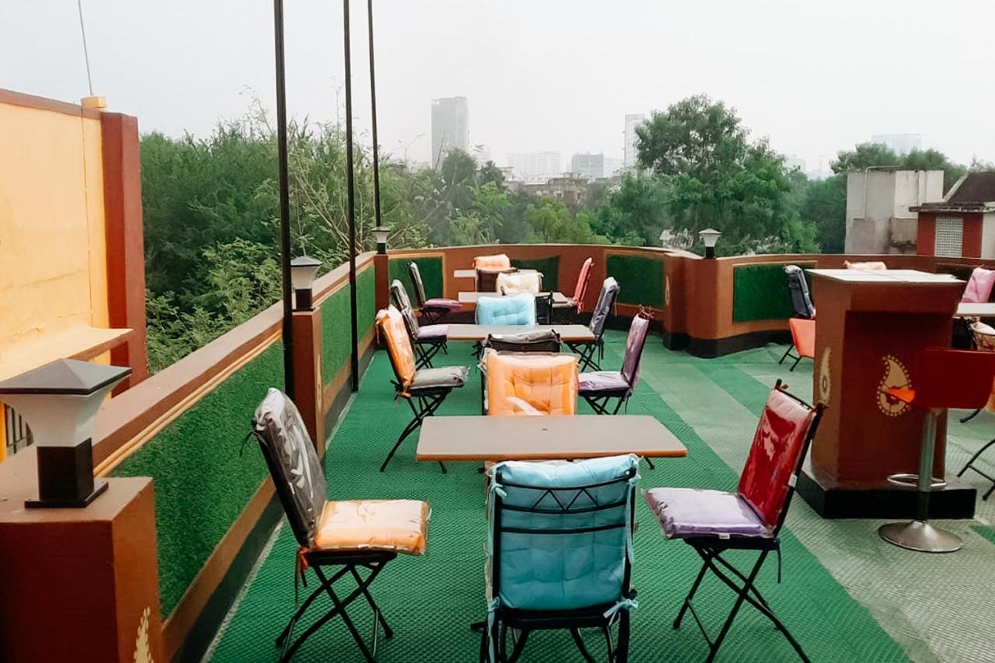 The Kei Inn & Suites Hotel Near Salt Lake Calcutta Exteriör bild